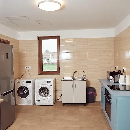 Vadvirag Vendeghaz 4* Izsák